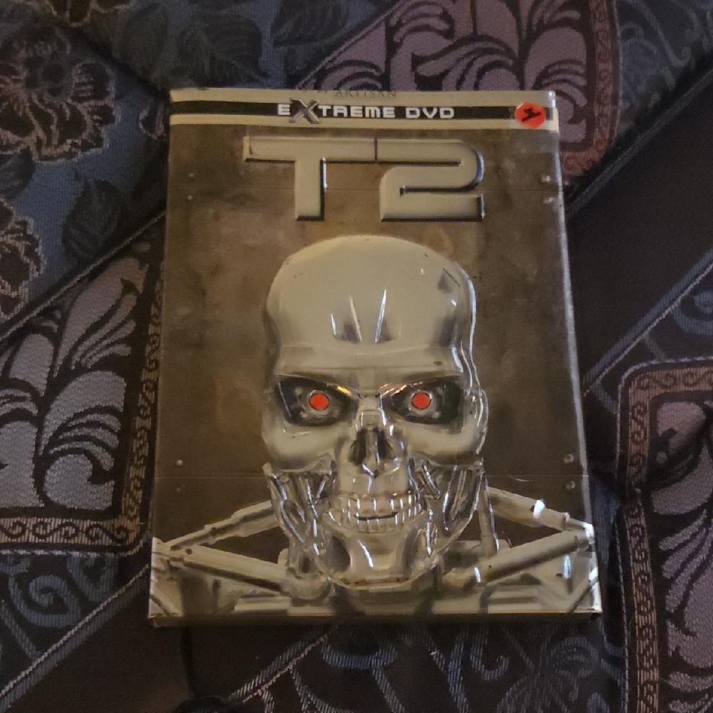 T2 Extreme DVD with Metallic Skull Cover